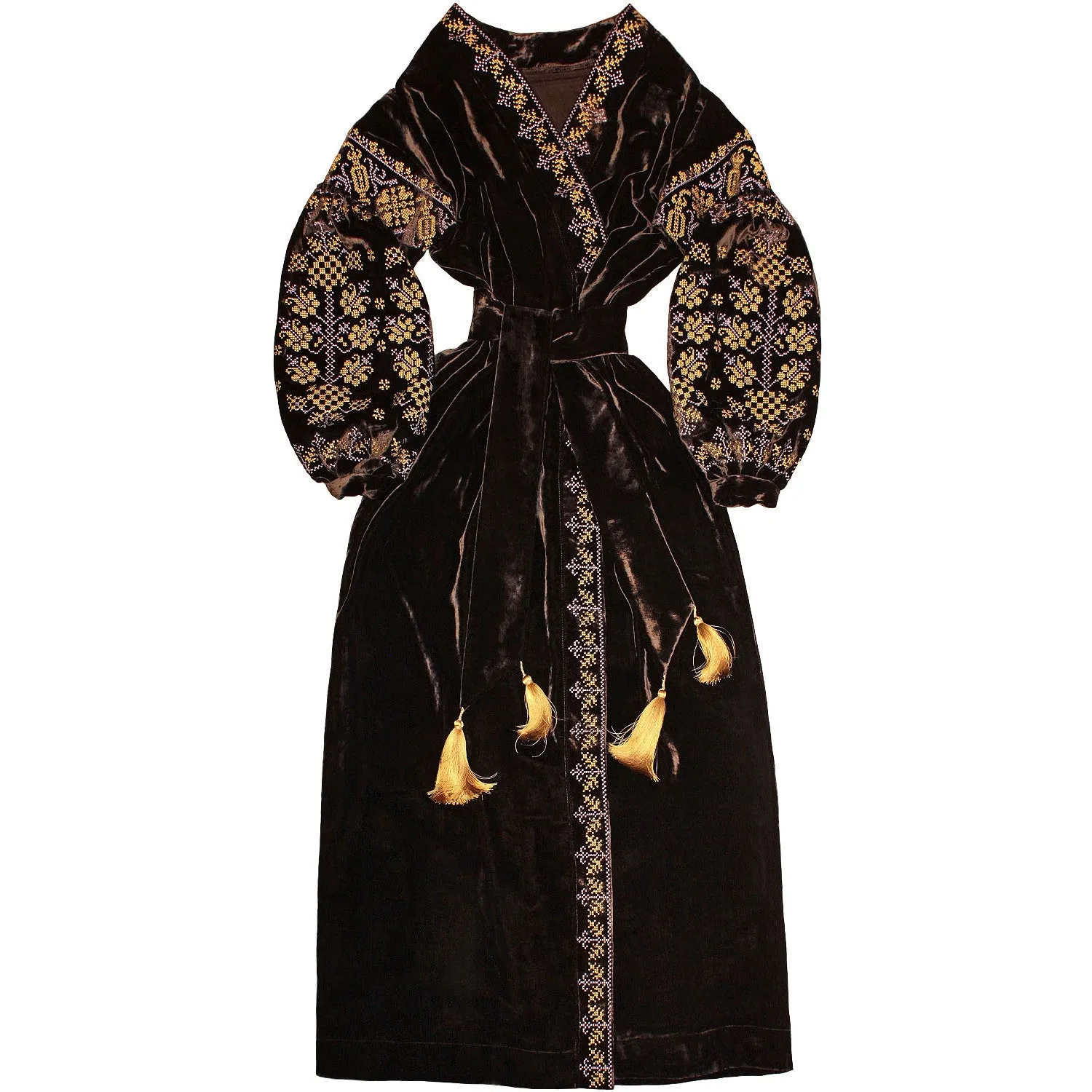 Velvet kaftan with embroidery