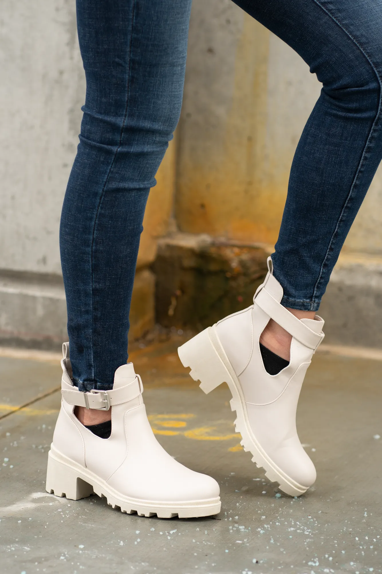 Vigor Buckle Bootie