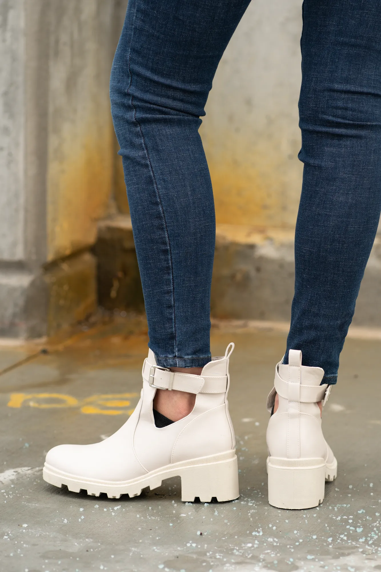 Vigor Buckle Bootie