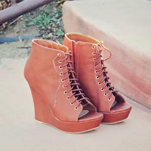 Whiskey & Tie Wedges